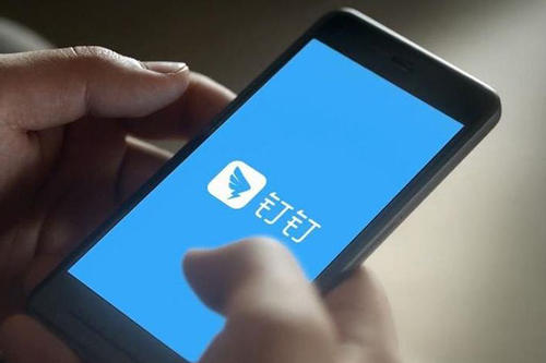 钉钉怎么自动打卡